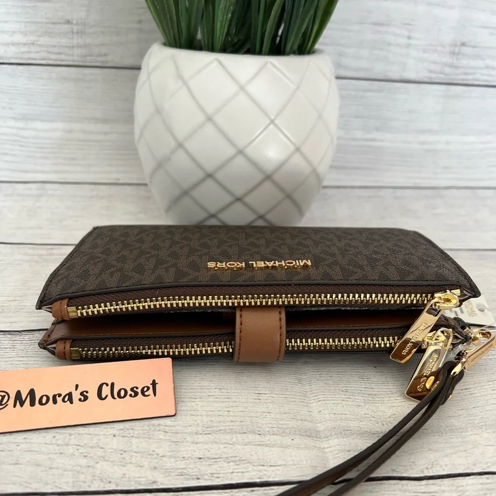 Michael Kors Double Zip Wallet-Wristlet - Picture 3 of 8